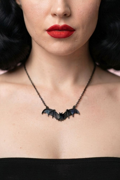 Black metal bat chain necklace.