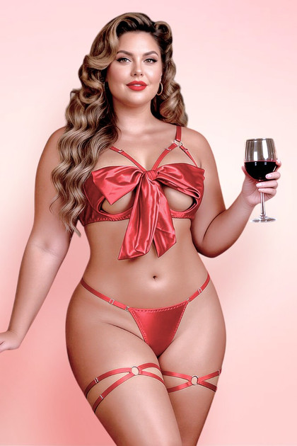Red Cupless Bra and Thong Plus size Lingerie Set worn by curvy model.