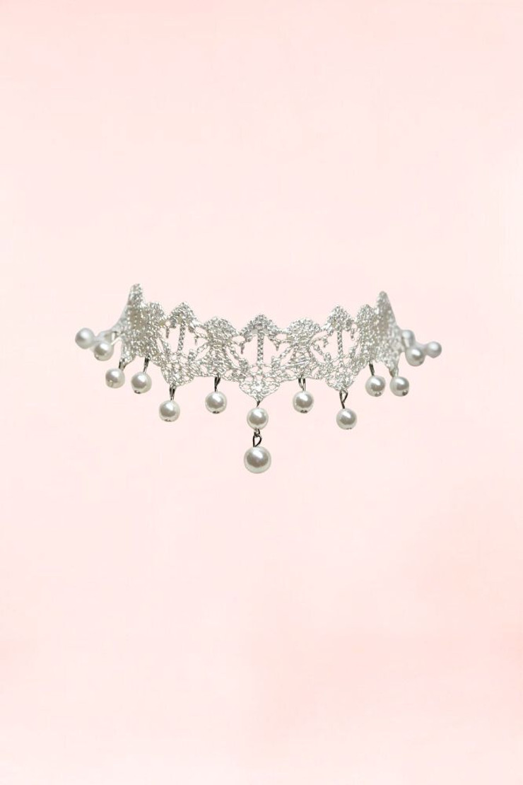 Belladonna White Lace Choker Necklace.