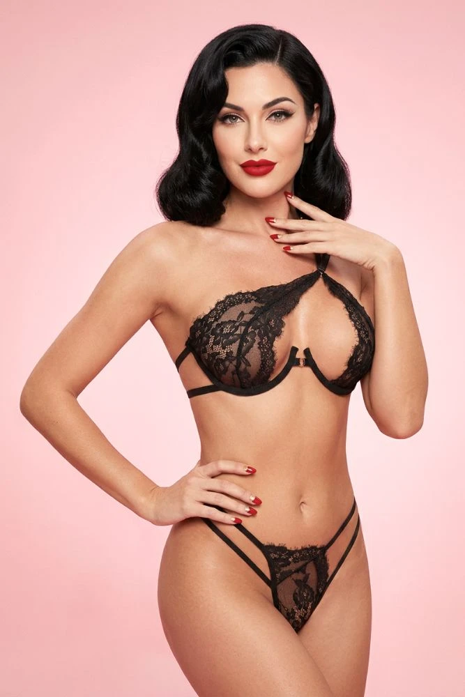 Lavinia black lace bra and panty set.