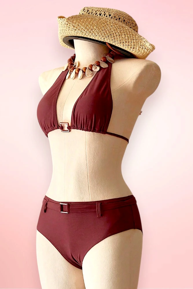 boyleg bikini bottom.
