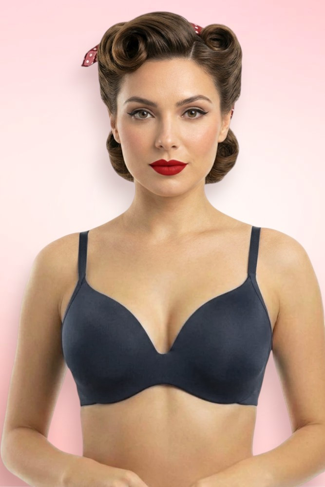 Pin-up girl wearing a black Seamless Tshirt Bra.