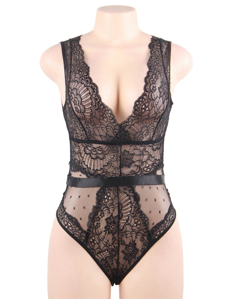 Iris Black Lace Scallop Teddy