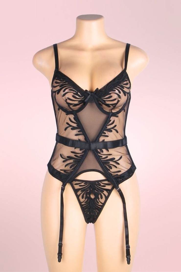 Minerva Plus Size Black Sheer Embroidered Garter Cami Lingerie Set