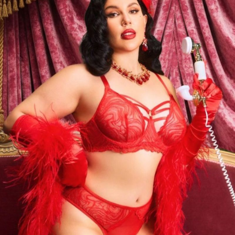 plus size Red lingerie