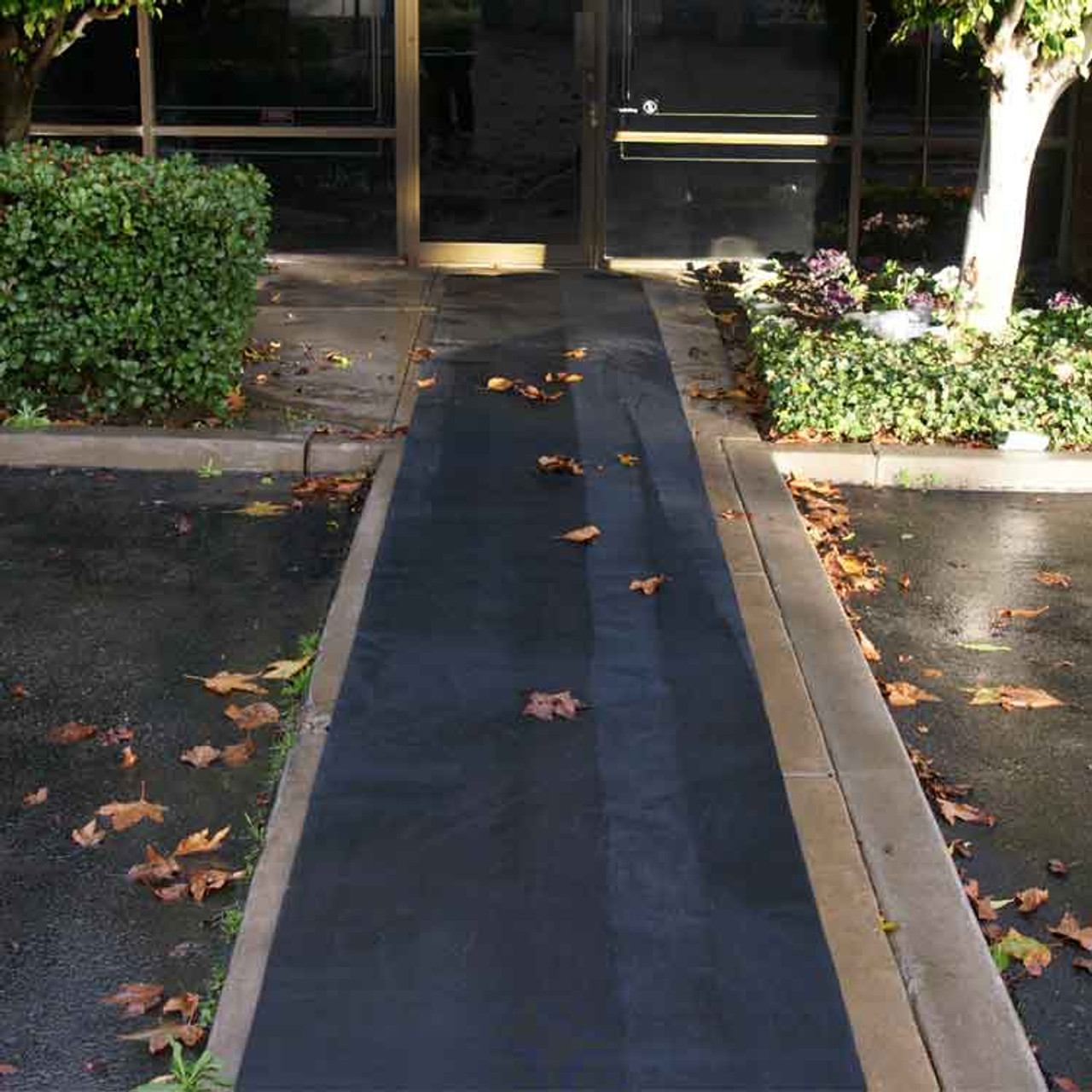 Anti-slip Rubber Matting Fine Ribbed Pyramid Stud - Maith Gulf Int