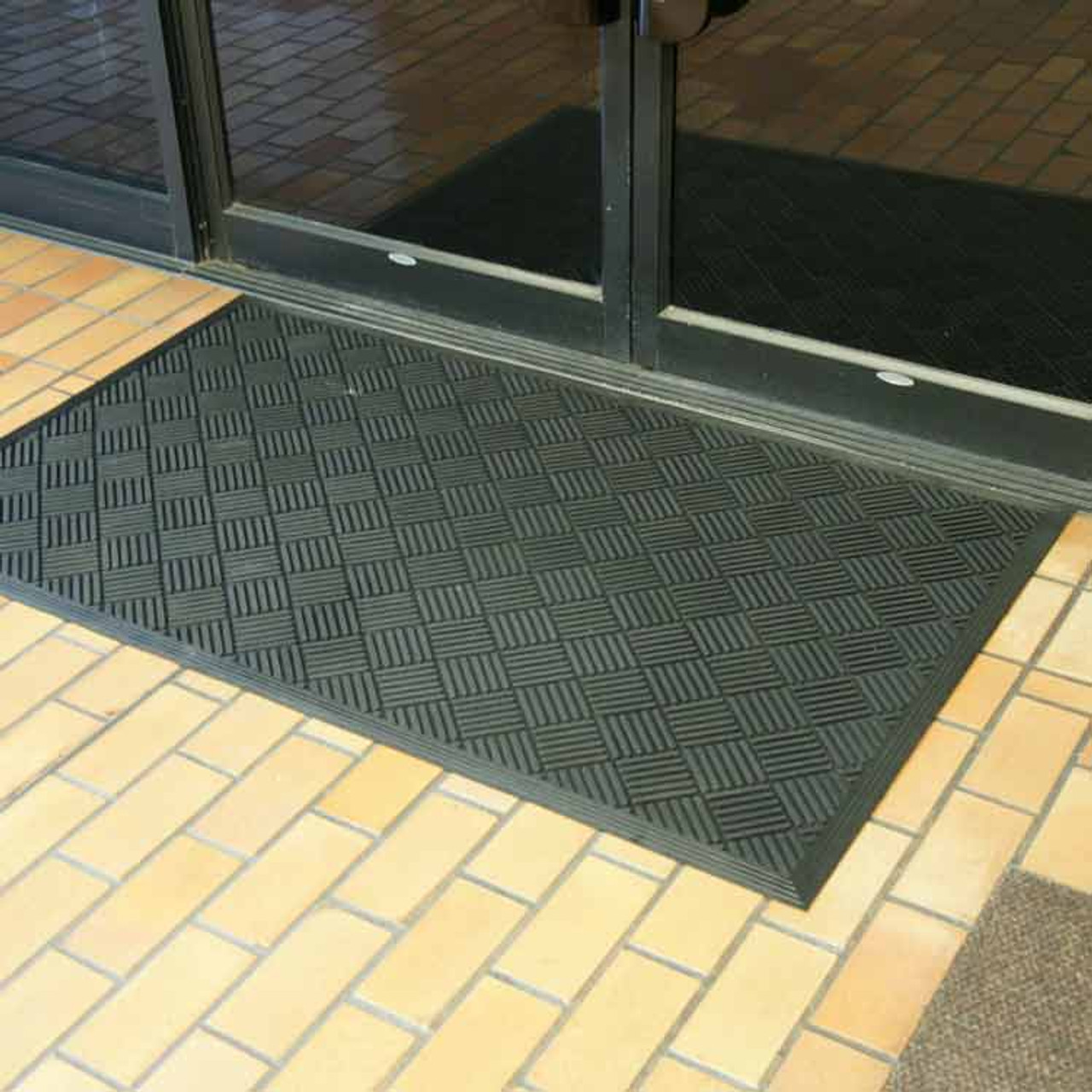 Dura-Scraper Wave” Rubber Door Mat