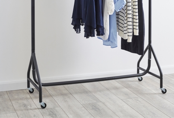 Reinforced Clothes Rails for Clothes Display and Storage