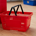 Baskets & trolleys