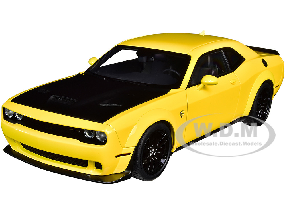 Dodge Challenger SRT Hellcat Widebody Yellow Jacket Satin Black