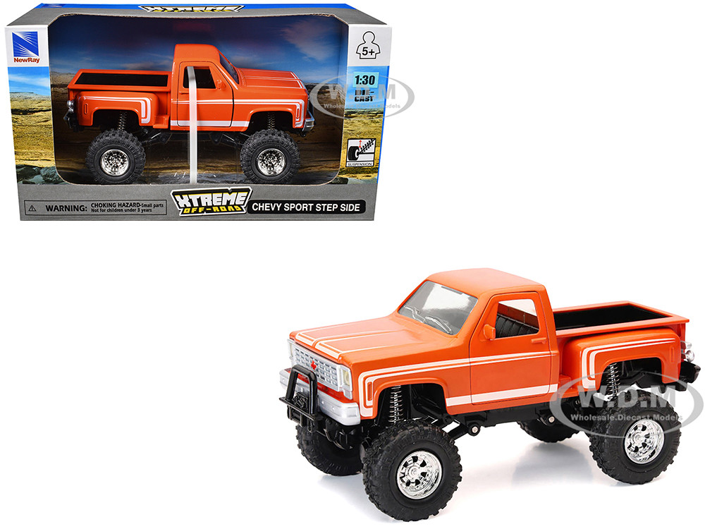 Chevrolet Pickup ラジコンカー 1/10 Chevrolet Sport Step Side Pickup Truck Orange with White Graphics