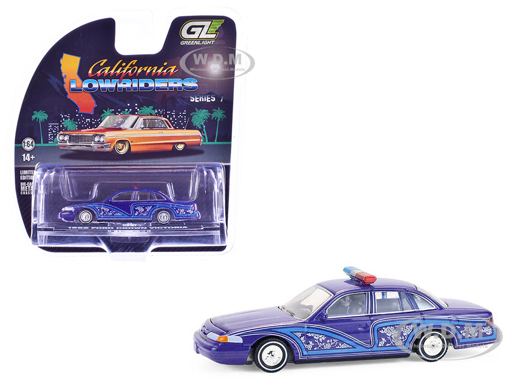 GreenLight 1992 Ford Crown Victoria3台セット 1992 Ford Crown Victoria Lowrider Blue with Graphics and Lightbar