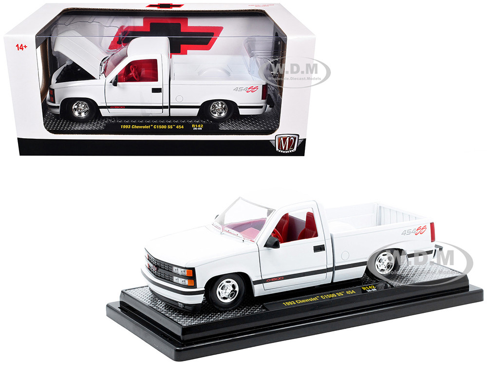 M2 1993 シボレー C1500 SS 454 (ホワイト) 1993 Chevrolet C1500 SS 454 Pickup Truck White with Red Interior