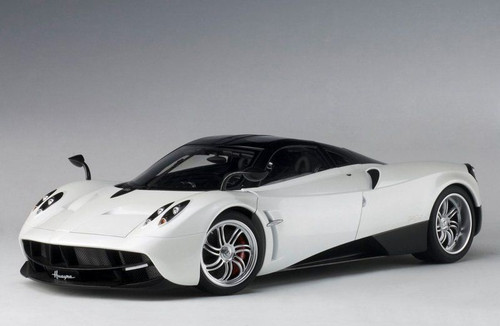 Pagani Huayra White 1/12 Model Car Autoart 12231