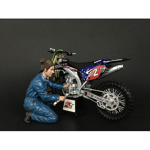 Mechanic Chole Figurine for 1/12 Scale Motorcycle Models American Diorama 38372