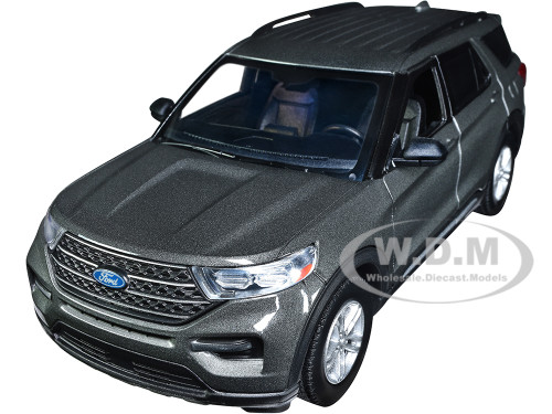 2022 Ford Explorer XLT Gray Metallic Timeless Legends Series 1/24 Diecast Model Car Motormax 79378GRY
