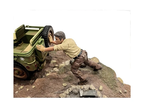 4X4 Mechanic Figure 5 for 1/18 Scale Models American Diorama AD18015