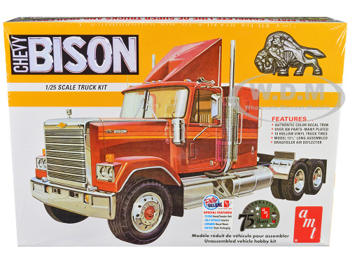Skill 3 Model Kit White Freightliner SD/DD Truck Tractor 2 in 1
