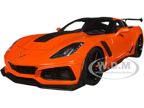 2019 Chevrolet Corvette C7 ZR1 Sebring Orange Tintcoat with Carbon Top 1/18 Model Car Autoart 71279