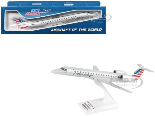 Embraer ERJ-145 Commercial Aircraft American Eagle ExpressJet Gray Striped Tail Snap-Fit 1/100 plastic model Skymarks SKR859