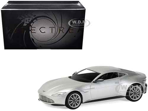 Aston Martin DB5 RHD (Right Hand Drive) Birch Silver Metallic 007