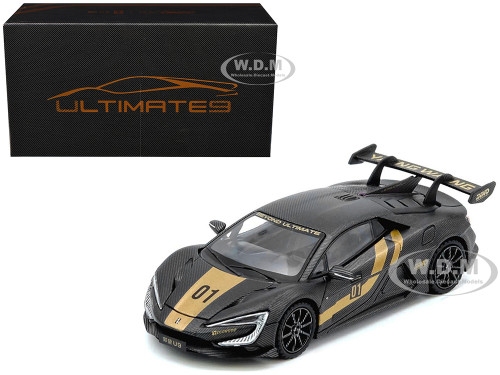 Yangwang U9 #01 Carbon Fiber with Gold Stripes APA XPO 2025 Event Edition 1/64 Diecast Model Car Inno Models IN64-YW-APA25