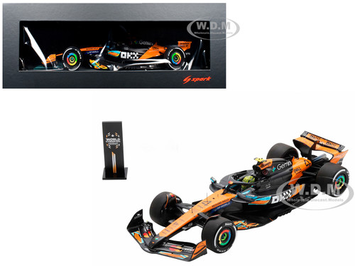 McLaren MCL39 #4 Lando Norris 3rd Place Formula One F1 Abu Dhabi GP GP 2025 Drivers World Champion 2025" with Pit Board and Acrylic Display Case 1/18 Model Car Spark 18S1118
