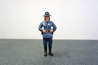 State Trooper Sharon Figure For 1:18 Diecast Model Cars American Diorama 16109