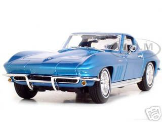  1965 Chevrolet Corvette Blue 1/18 Diecast Model Car Maisto 31640
