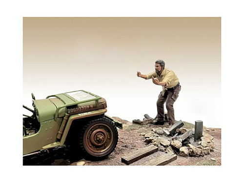 4X4 Mechanic Figure 6 for 1/18 Scale Models American Diorama AD18016