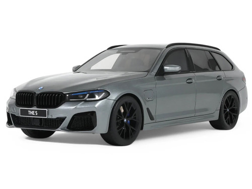 2023 BMW 530E XDrive M Silver Metallic 1/18 Model Car GT Spirit GT485