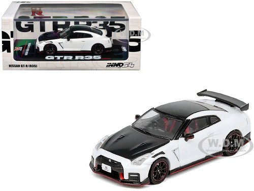 Nissan GT R R35 Nismo RHD Right Hand Drive White with Carbon Hood and Top 1/64 Diecast Model Car Inno Models IN64-R35N-WHI