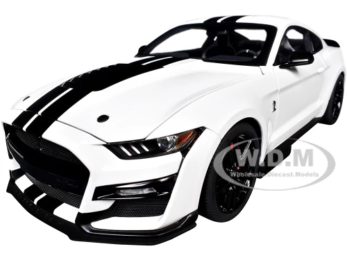 Ford Mustang Shelby GT500 Oxford White with Black Stripes 1/18 Model Car Autoart 73095
