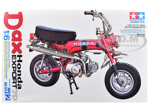 Model Kit Dax Honda Export 70 Motorcycle 1/6 Scale Model Tamiya TAM-16002