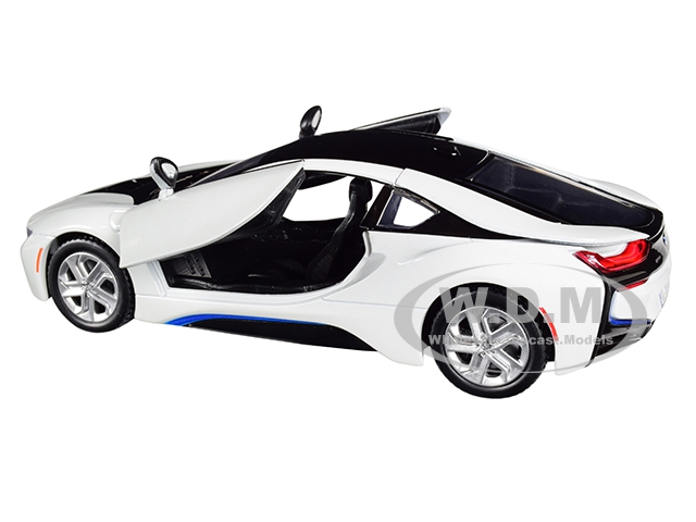 ミニカー i8 2018 BMW i8 Coupe Metallic White Black Top 1/24 Diecast Model Car