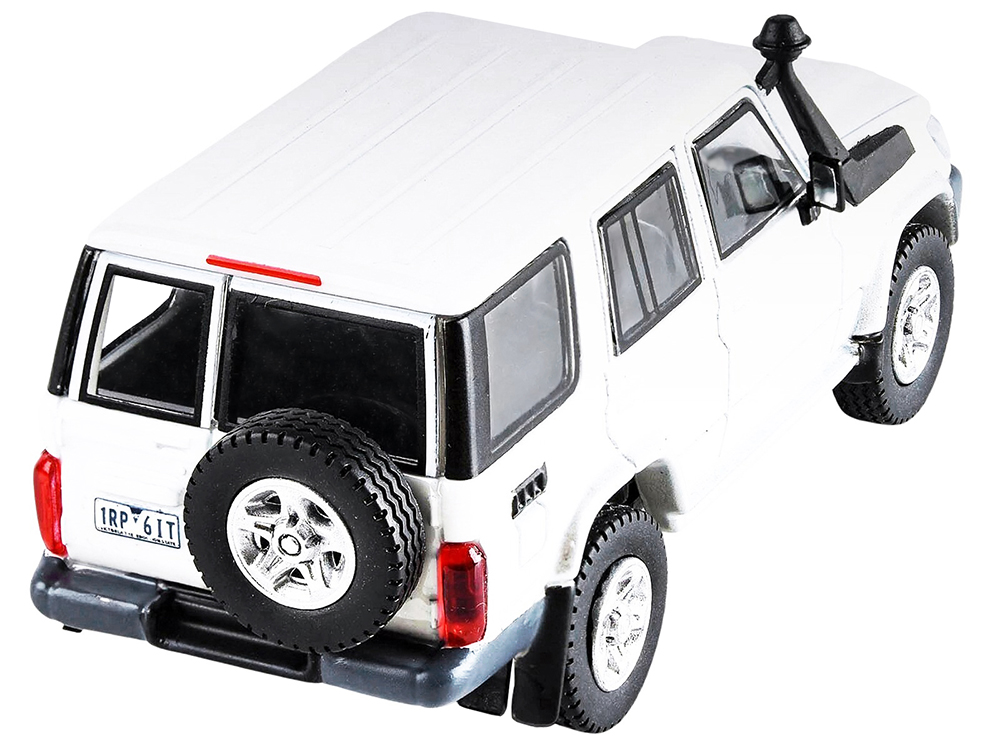 らんぱーる Toyota Land Cruiser 76 French Vanilla Pearl White 1/64 Diecast