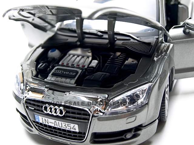 【激レア】1/18 スパーク　ディーラー特注　AUDI TTRS 2011 2007 Audi TT Coupe Grey 1/18 Diecast Car Model Motormax 73177