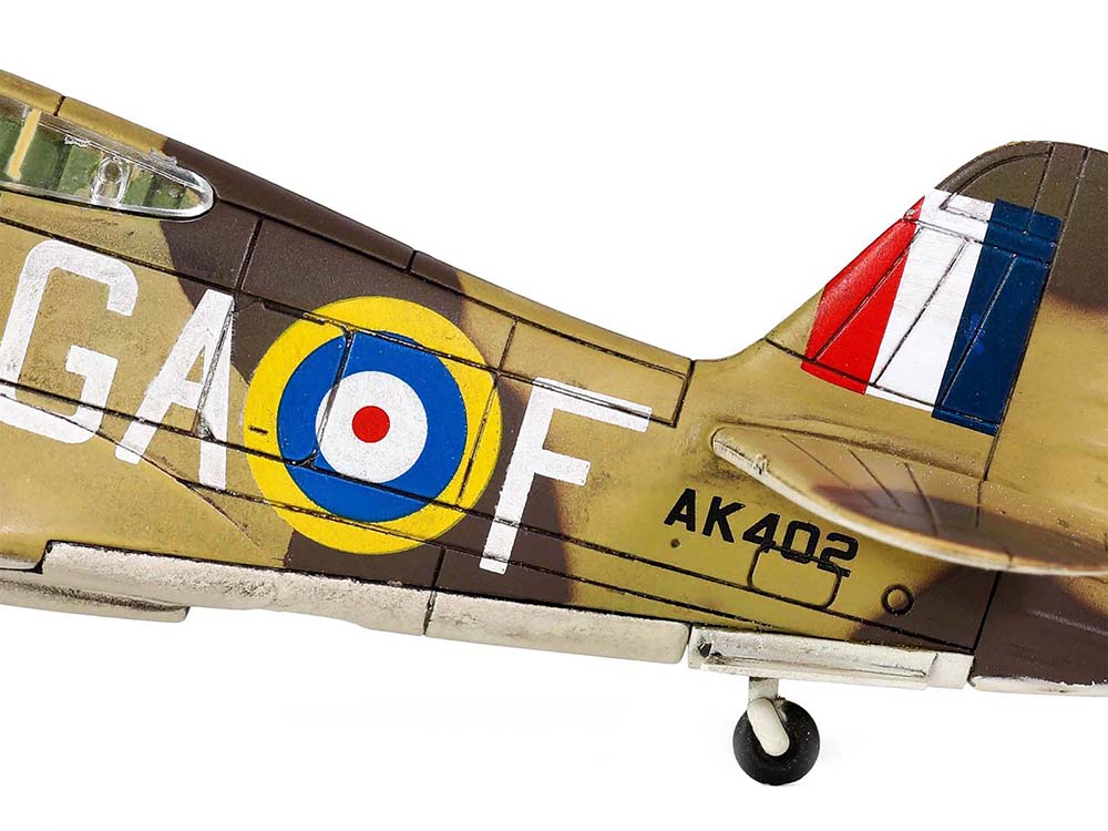 Curtiss P-40B Tomahawk MK IIB Aircraft Fighter 112 Squadron Royal