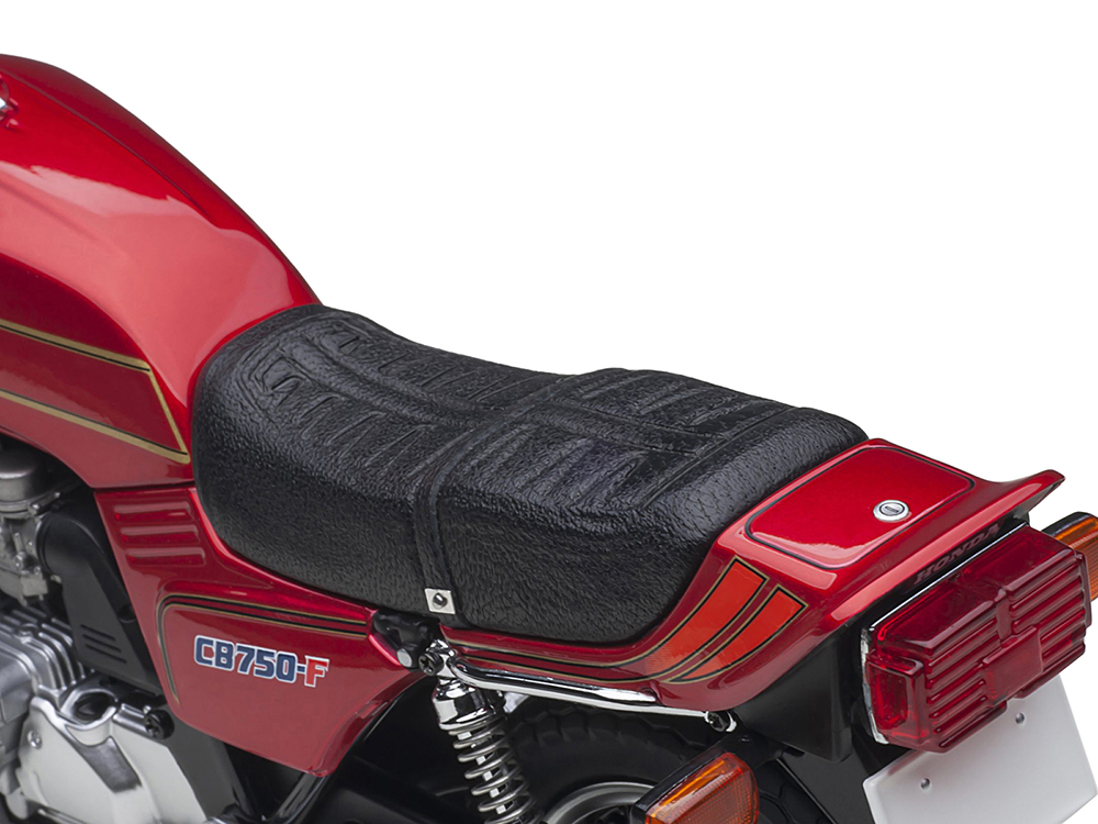Honda CB750F Motorcycle Red with Helmet Baribari Legend 1986 OVA 1
