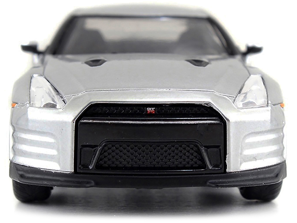 Brian s Nissan GT R R35 Silver Metallic Fast & Furious Movie 1/32