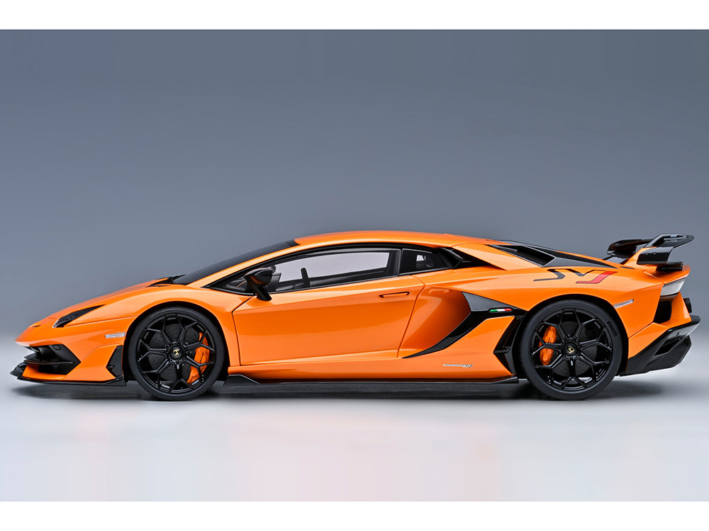 Lamborghini Aventador SVJ Arancio Atlas Pearl Orange 1/18 Model