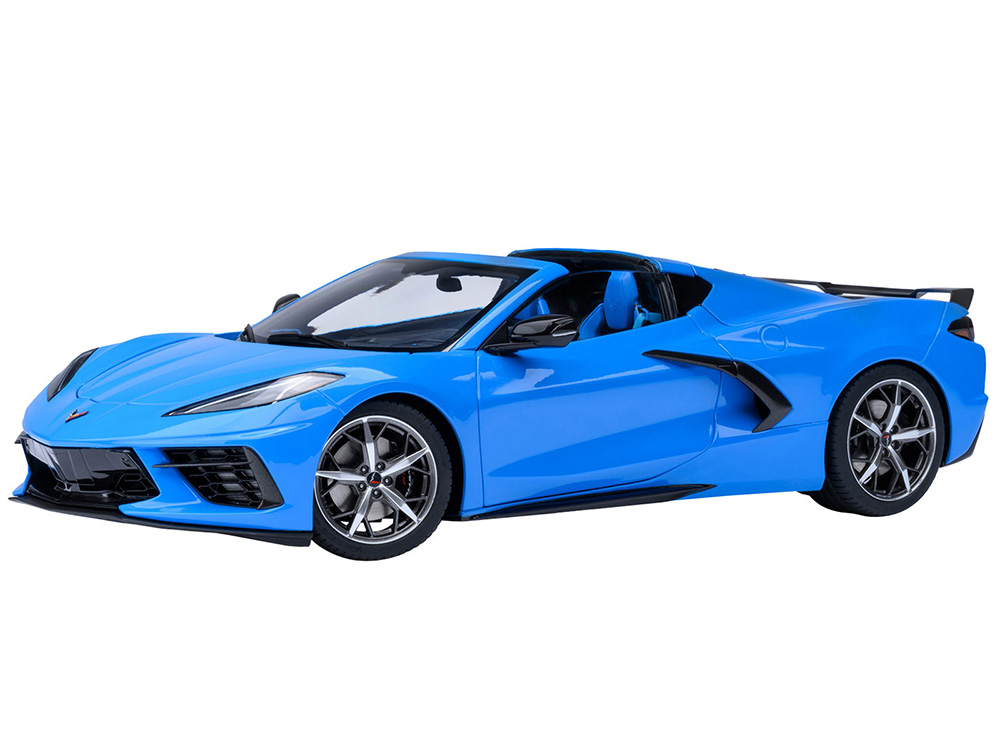 2020 Chevrolet Corvette C8 Stingray Rapid Blue 1/18 Model Car by