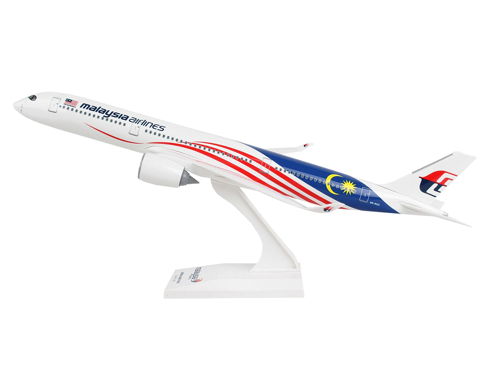 Airbus A350-900 Commercial Aircraft 