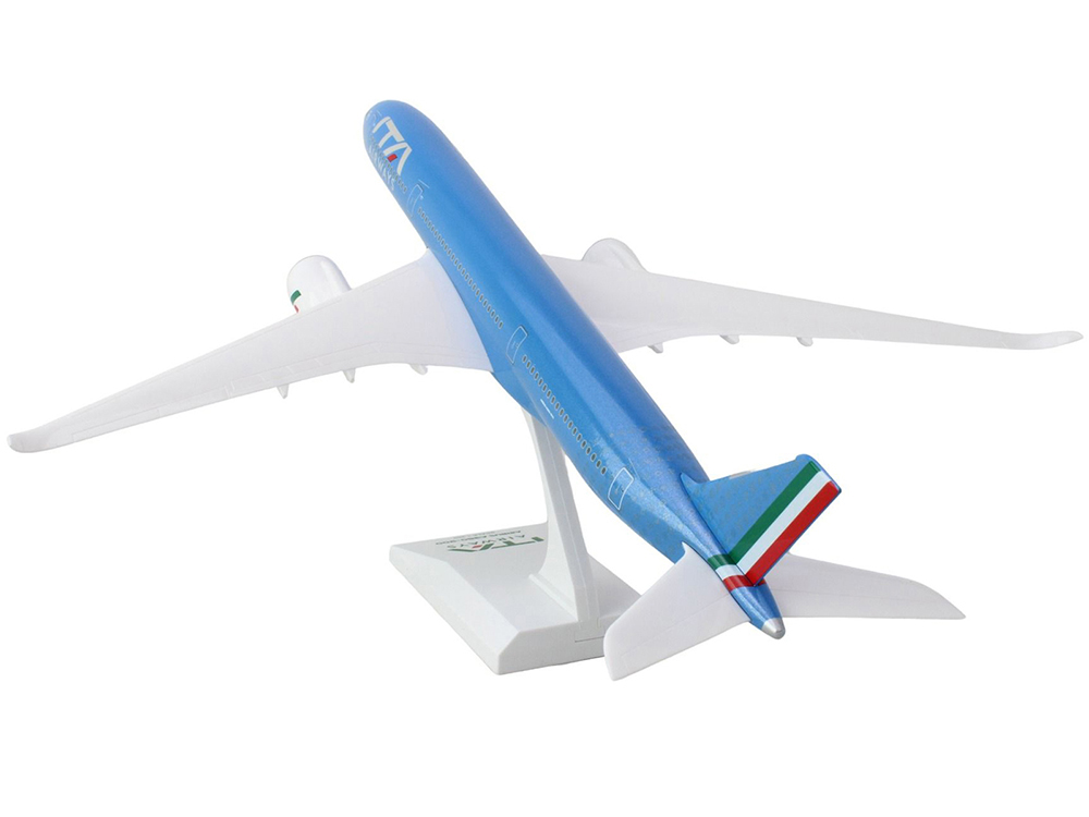 Airbus A350-900 Commercial Aircraft 