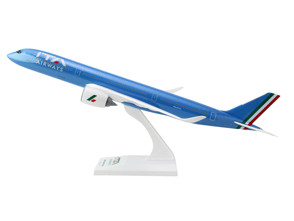 Airbus A350-900 Commercial Aircraft 