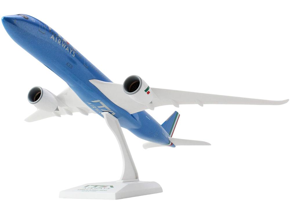 Airbus A350-900 Commercial Aircraft 