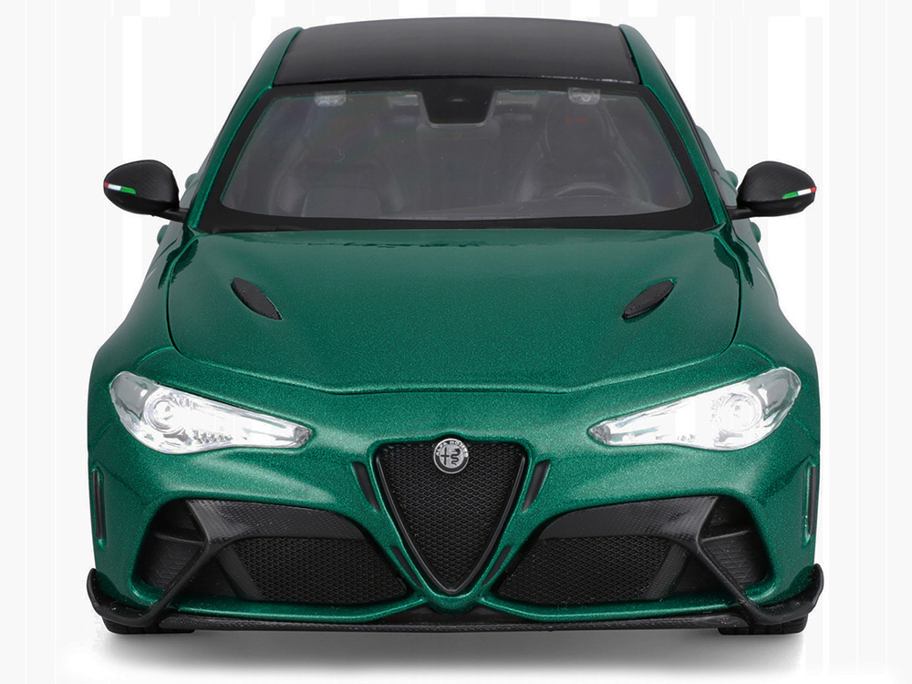 Alfa Romeo Giulia GTA Green Metallic with Carbon Top 1/18 Diecast