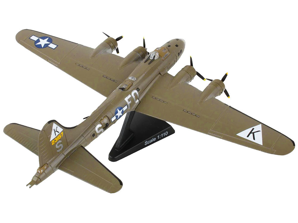 Boeing B-17 Flying Fortress Bomber Aircraft 