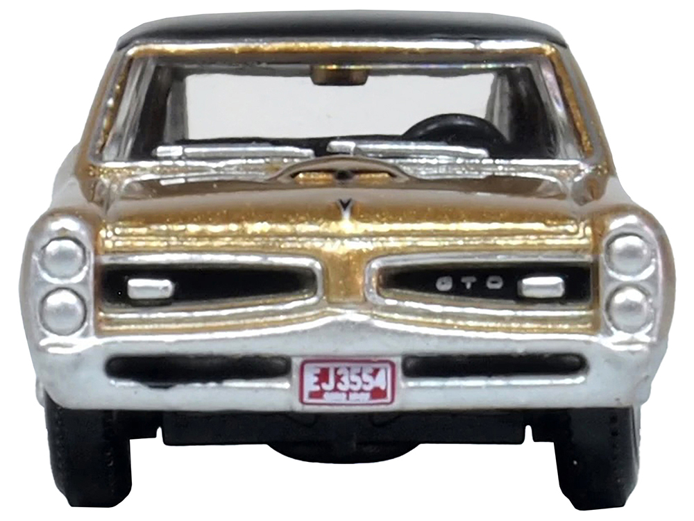 1966 Pontiac GTO Martinique Bronze Metallic with Black Top 1/87