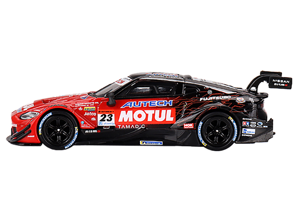 Nissan Z GT500 #23 Tsugio Matsuda - Ronnie Quintarelli 